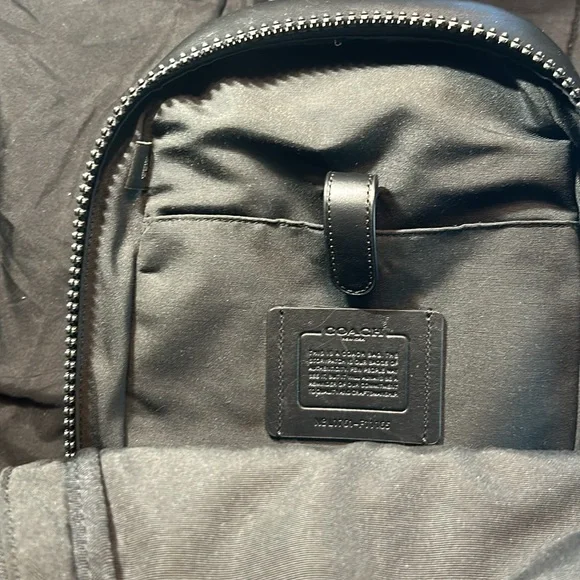 Coach Charles Pack - Picture 3 of 5